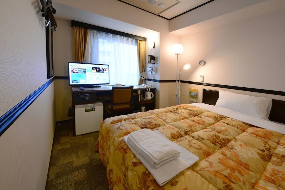 Toyoko Inn Oita Ekimae Экстерьер фото