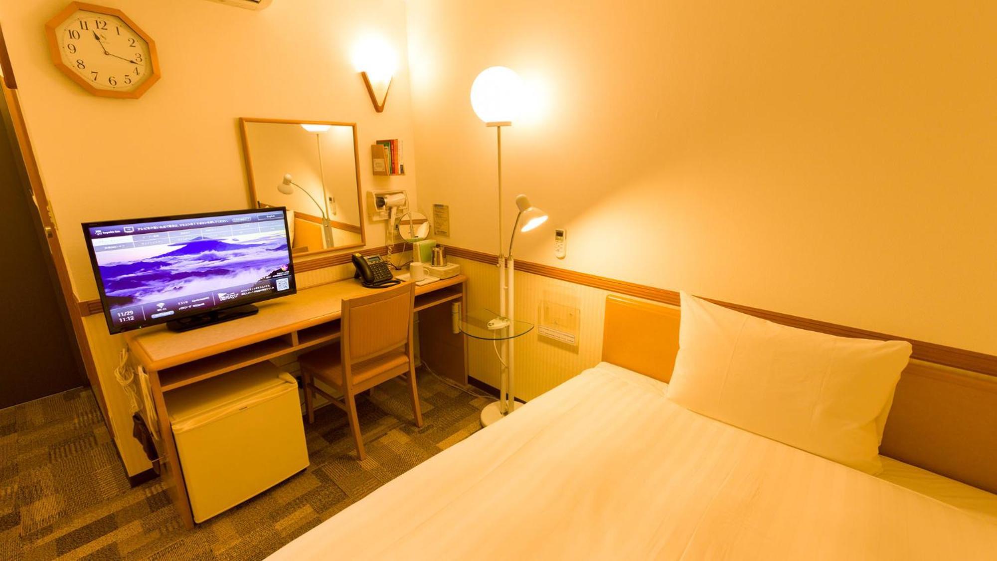 Toyoko Inn Oita Ekimae Номер фото